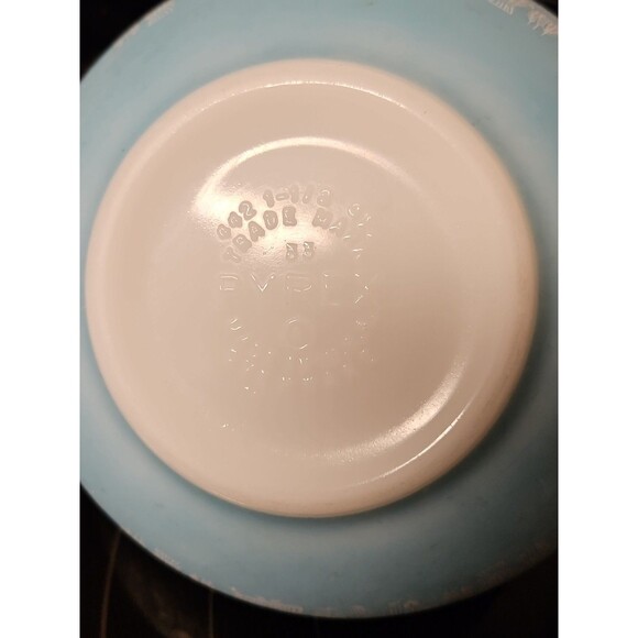 Pyrex Amish Butterprint White on Turquoise 1 1/2 qt Cinderella Mixing Bowl #442 - Picture 10 of 14
